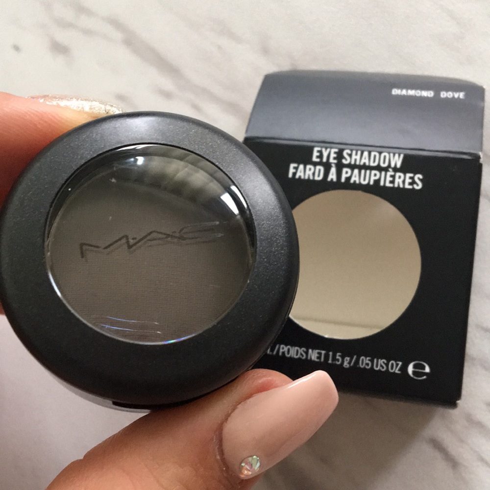 MAC Cosmetics eyeshadow